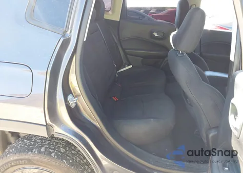 2020 Jeep Compass Sport 4X4 z USA, uszkodzony, nr VIN 3C4NJDAB8LT151749